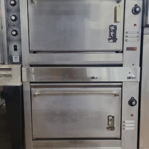 USED - Montague Oven