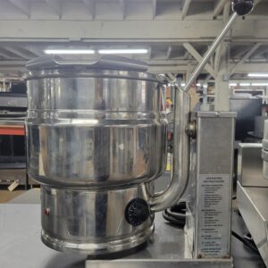 USED-GROEN Electric Kettle